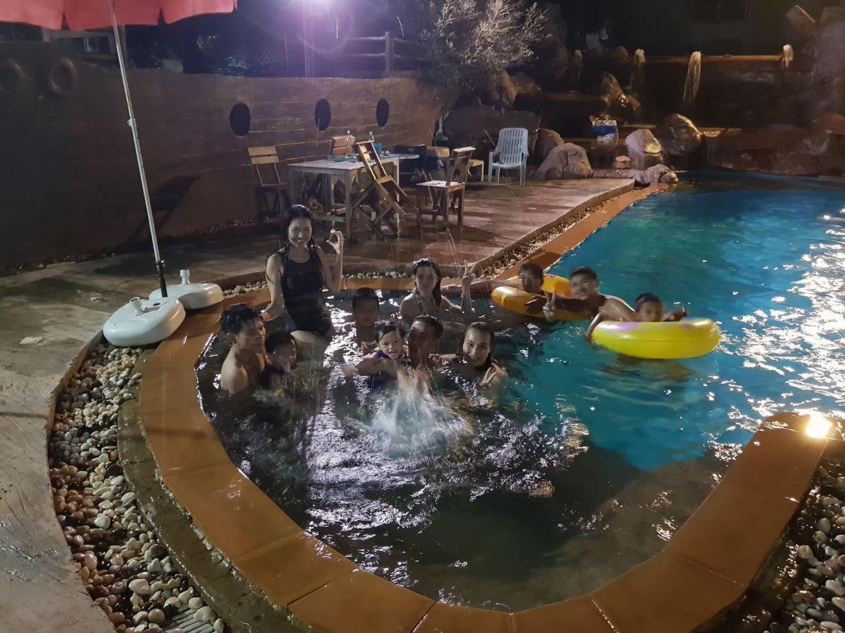Ruysuk Hotel & Swimming Pool Удон-Тхани Экстерьер фото